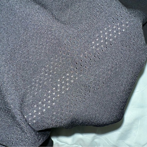 EUC Women’s Mid Rise Nike Leggings Size Small - Picture 5 of 6